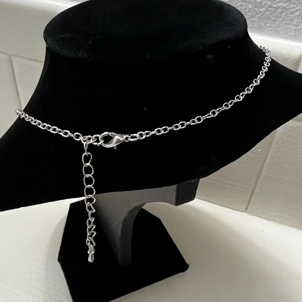 NEW Boutique Mama Bear Hand Stamped Necklace - Picture 3 of 3